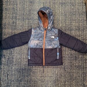 The North Face Kids' Navy and Gray Patterned Jacket